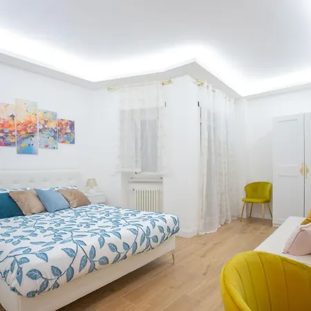 Appia - Regina Viarum Couette-café 4*